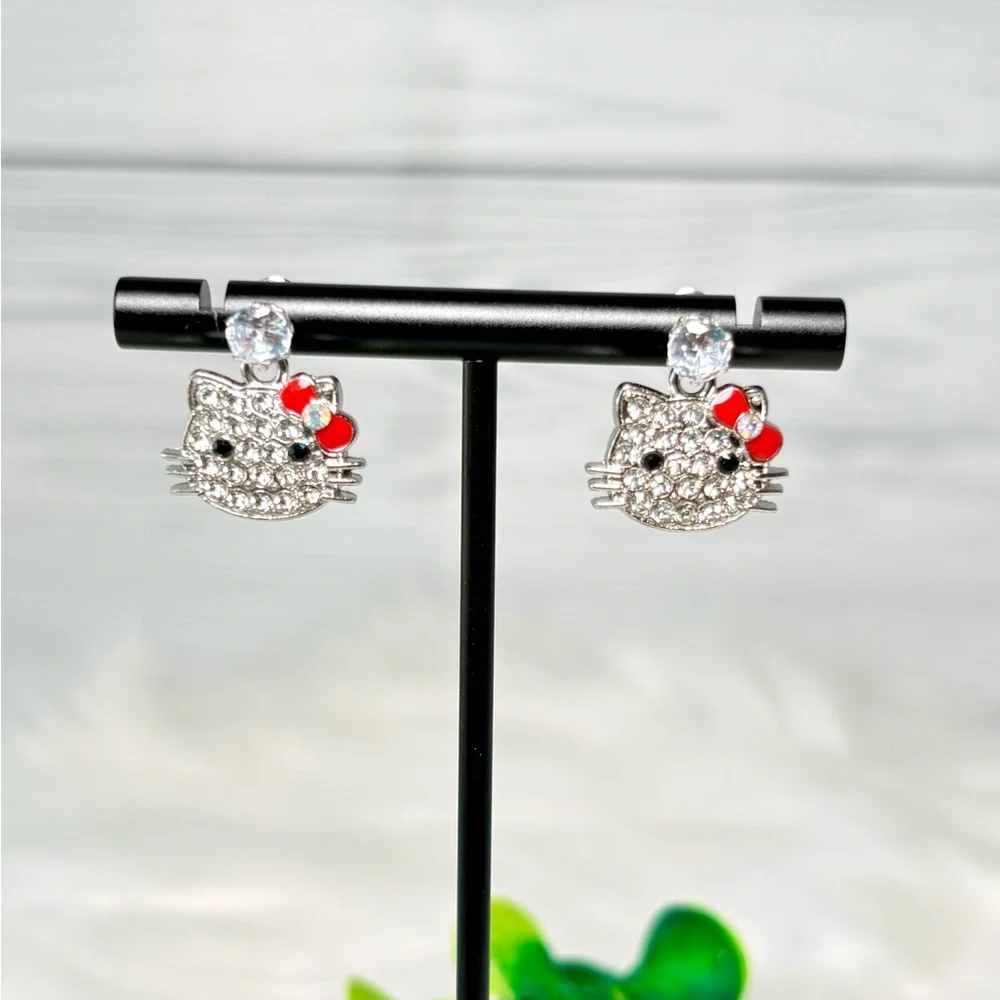 Hello Kitty‎ Crystal Earrings with Red Bow